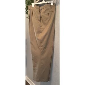 Men’s Sz 54x 32 Cool Right Performance Flex Haggar Khaki Pleated Pants